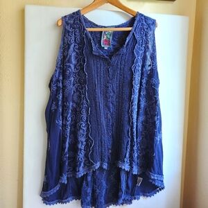 Johnny Was Vintage sleeveless lace button up